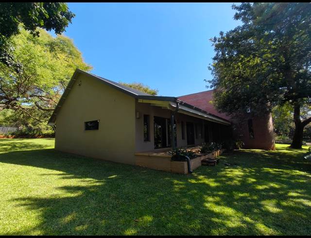 3.50HA SMALLHOLDING FOR SALE IN WATERKLOOF AH